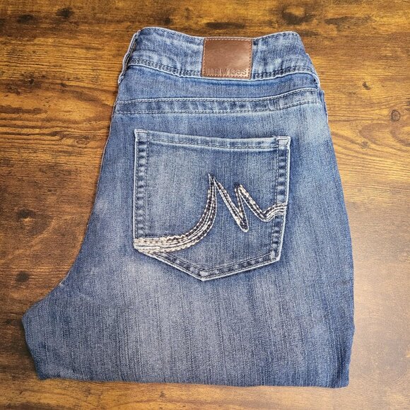Maurices Jeans Size 8 R Low Rise Bootcut Medium Light Wash Stretch Denim Western - Picture 3 of 10